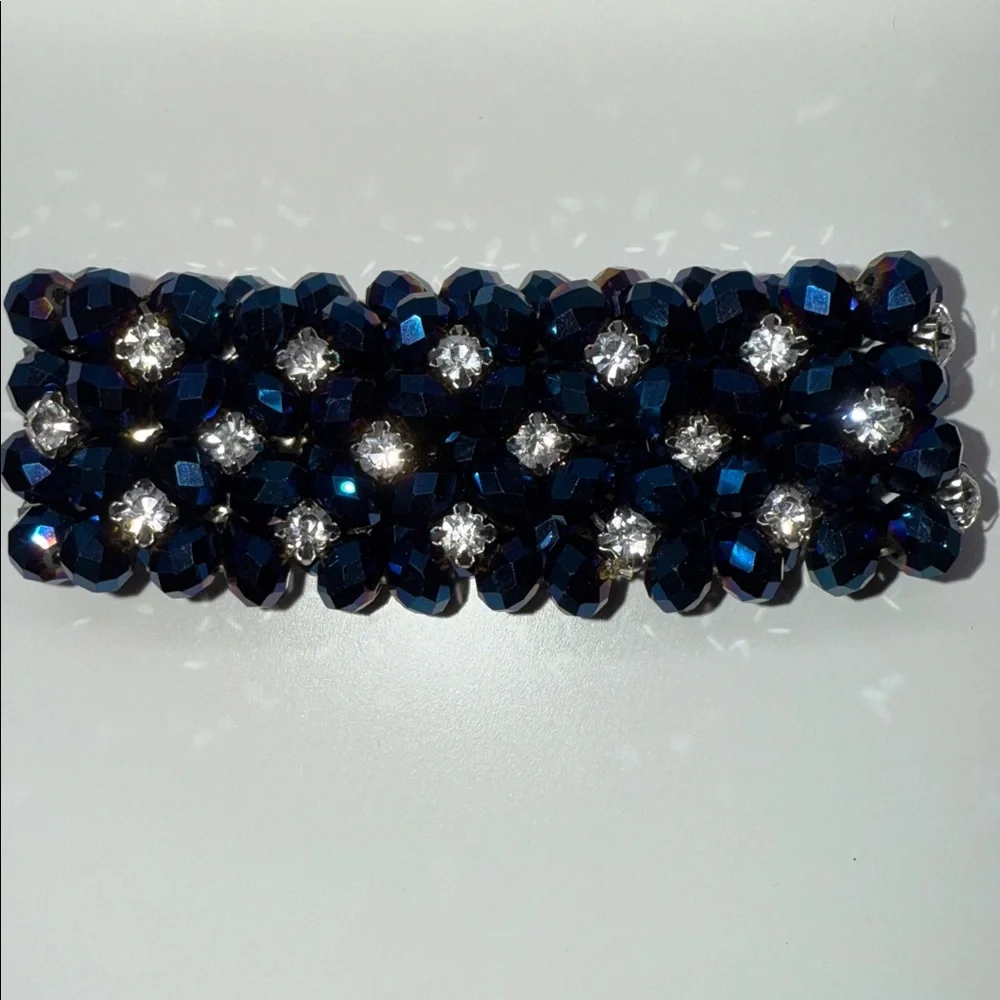 Vtg gorgeous Blue bead clear stretch prong set rhinestone Bracelet beautiful
